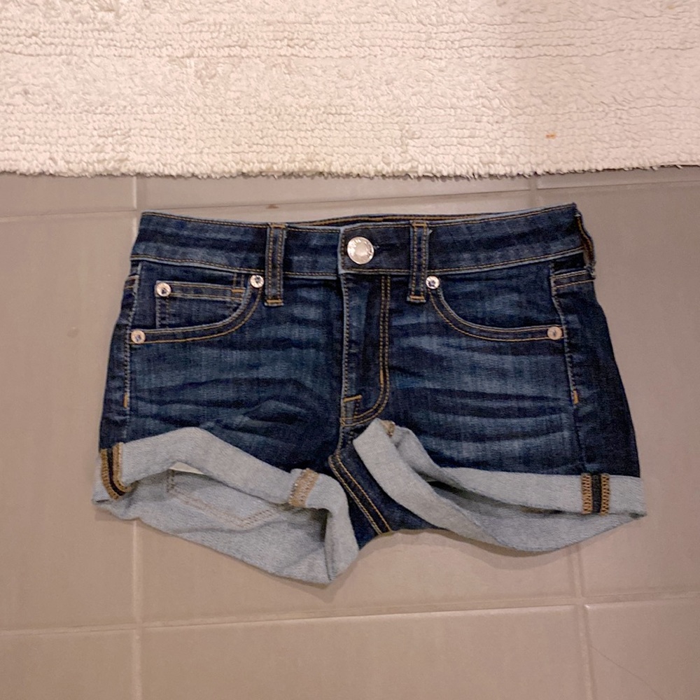 These are American eagle jean shorts size 00